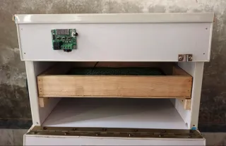 40 Eggs Manual Incubator